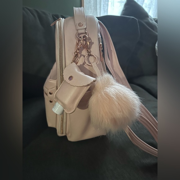 Blush Itzy Ritzy Mini - Picture 3 of 7